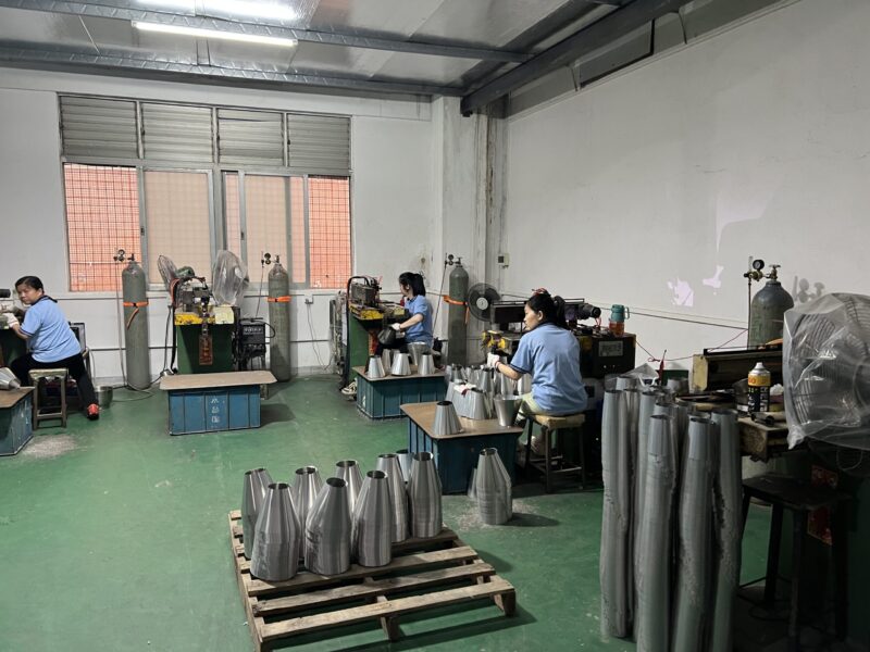 금속 시트 및 스탬핑